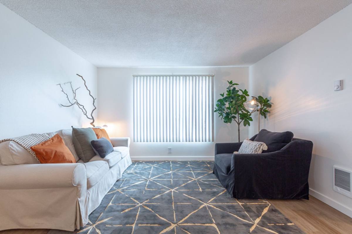 Apartment for rent at 1729 Park Ave NE, Salem, OR 97301