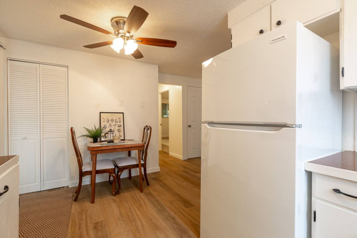 Apartment for rent at 1729 Park Ave NE, Salem, OR 97301