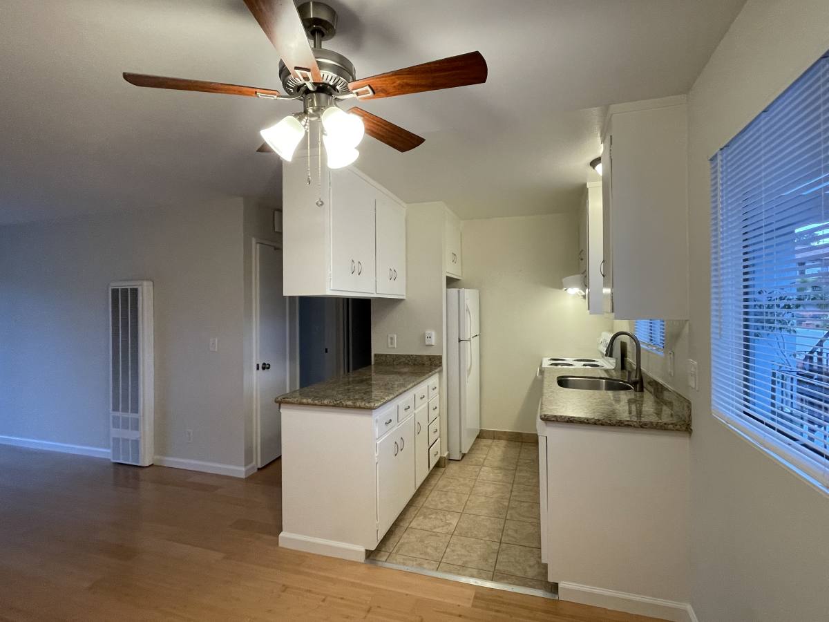 Apartment for rent at 1162 Saranap Ave #25B, Walnut Creek, CA 94595