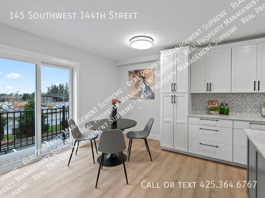 Townhouse for rent at 145 SW 144th St, Seattle, WA 98166