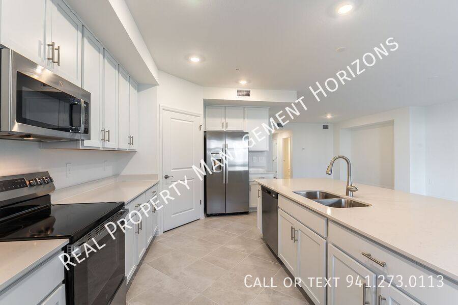 House for rent at 5628 Summit Pointe Circle #104, Bradenton, FL 34210