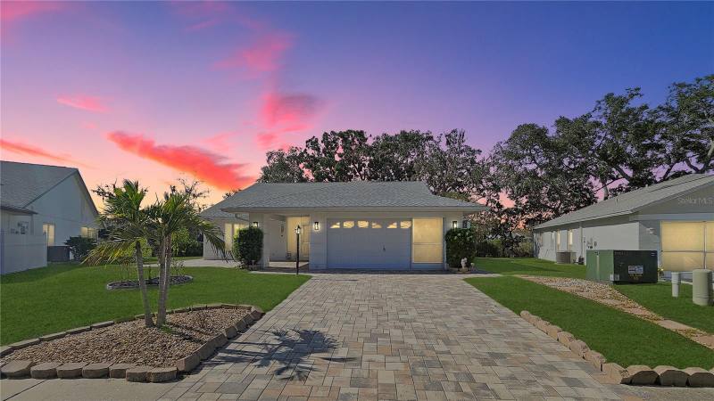 12929 Titleist Dr, Hudson, FL 34669