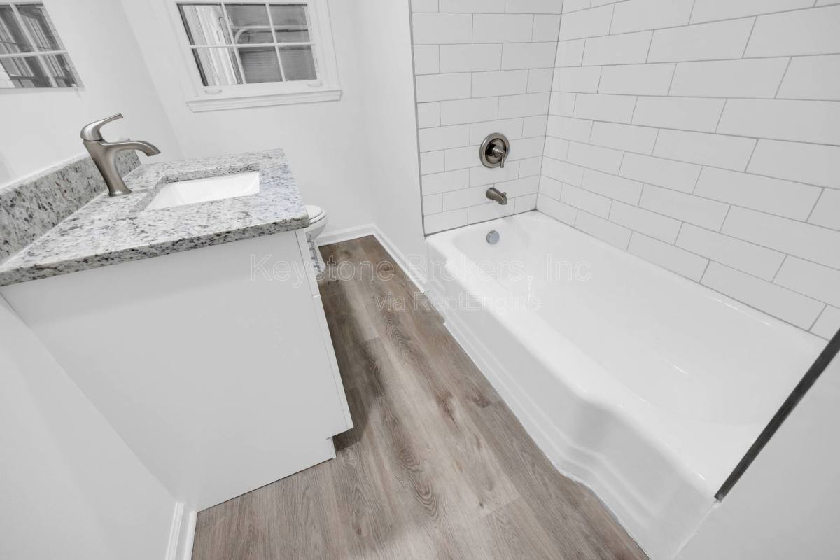 House for rent at 1586 Kings Rd, Marietta, GA 30062