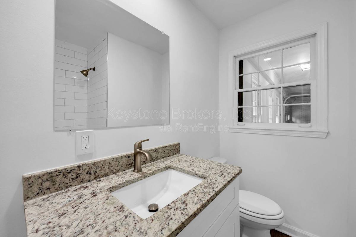 House for rent at 1586 Kings Rd, Marietta, GA 30062