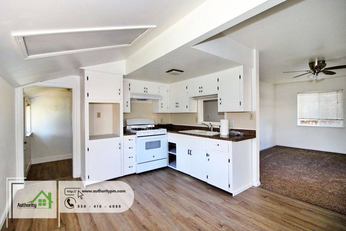 House for rent at 19087 Leaf Lane, Redding, CA 96003