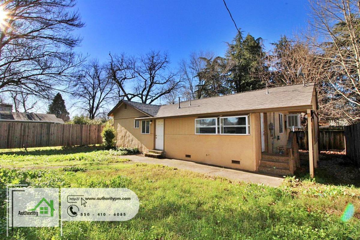 House for rent at 19087 Leaf Lane, Redding, CA 96003