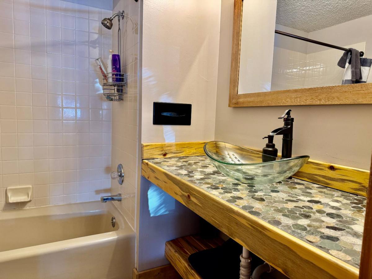 Condo for rent at 96 Mountainside Dr #C-105, Granby, CO 80446