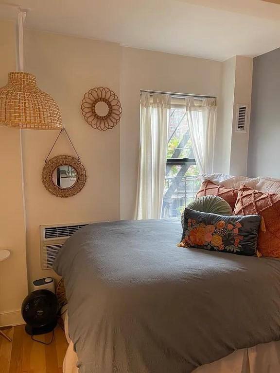 Apartment for rent at 308 W 30th St #7E, New York, NY 10001