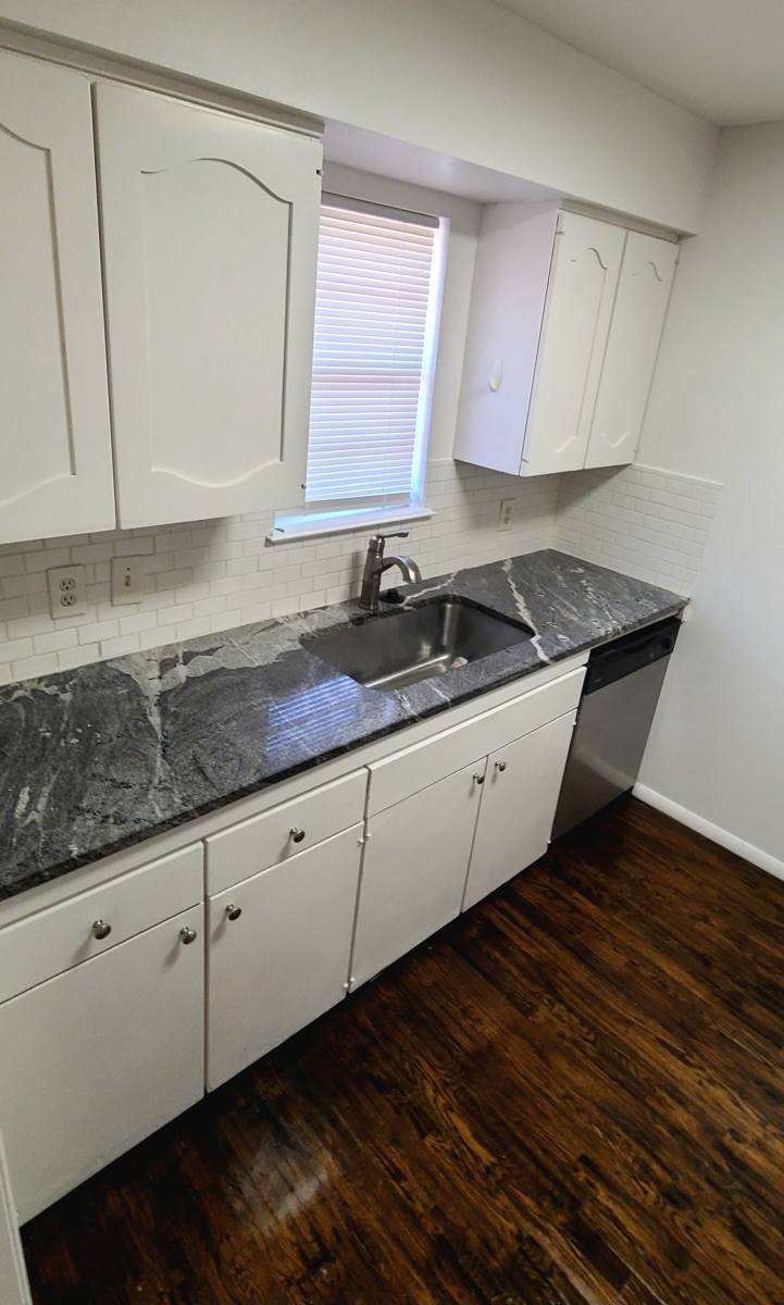 Townhouse for rent at 6115 S Troost Ave, Tulsa, OK 74136