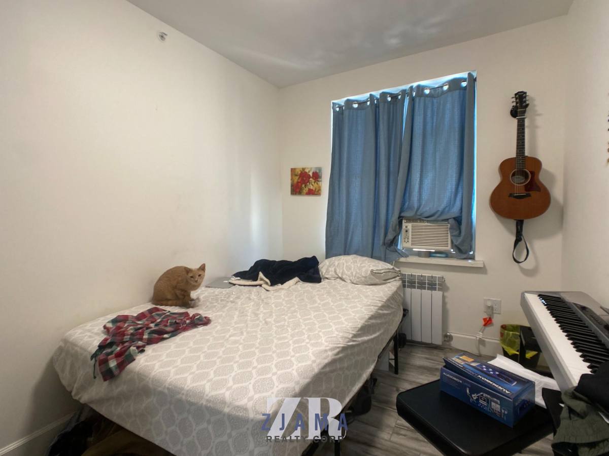 Apartment for rent at 106 Remsen Ave #2D, Brooklyn, NY 11212