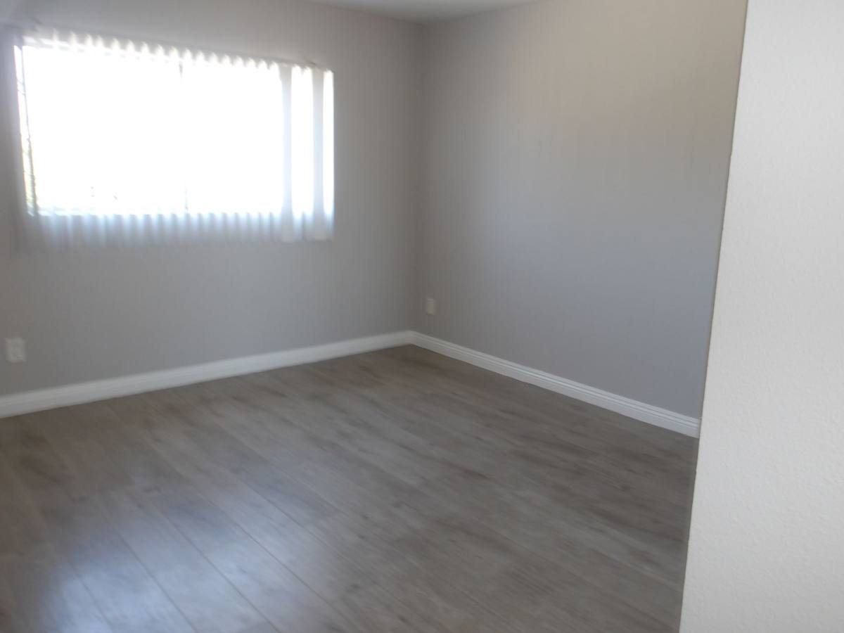 Apartment for rent at 2332 Wellesley Ave, Los Angeles, CA 90064