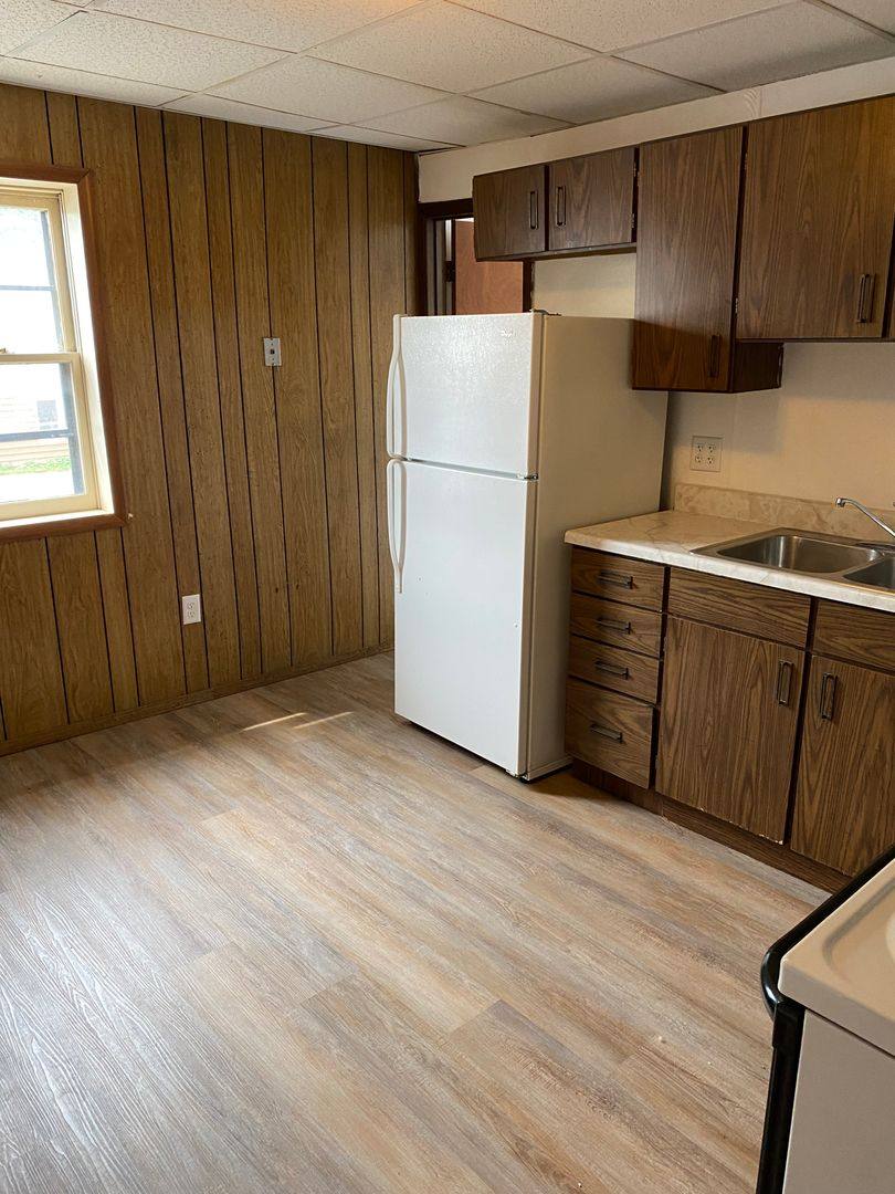 Apartment for rent at 222 Adams Ave, Eveleth, MN 55734