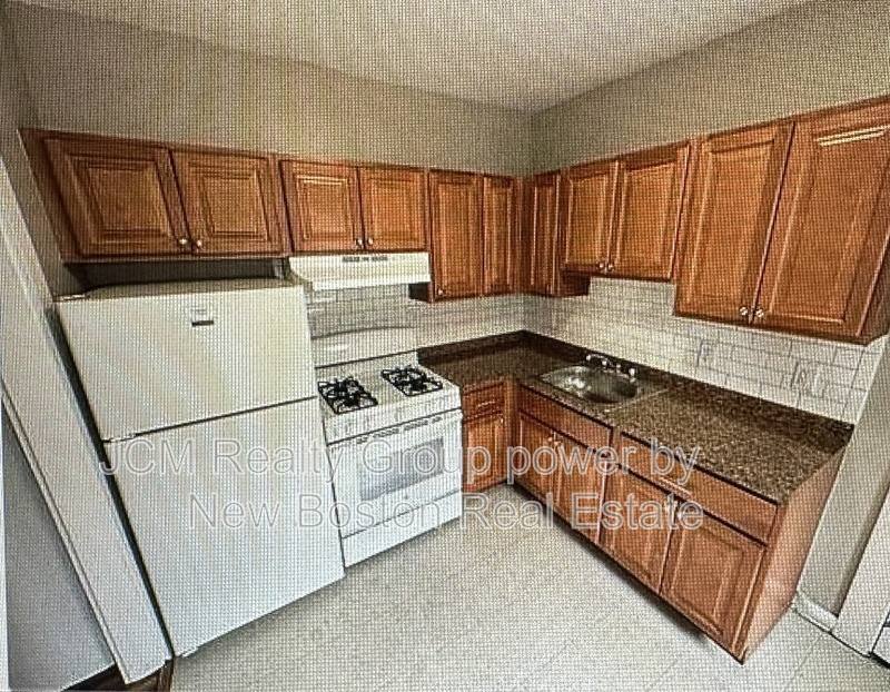 Apartment for rent at 196 Washington St #U-3, Lynn, MA 01902