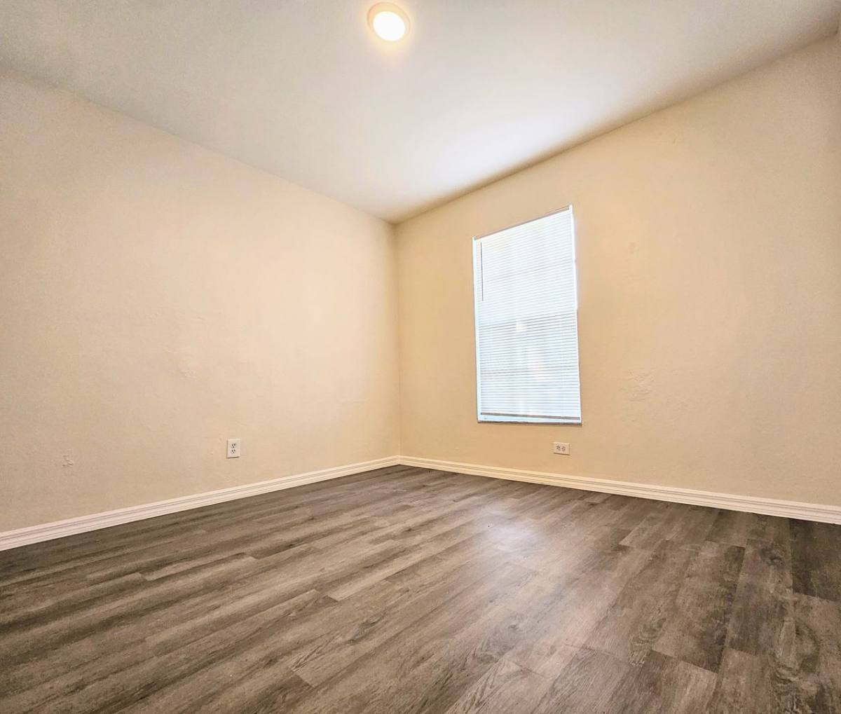 Townhouse for rent at 4916 Leonard Blvd S, Lehigh Acres, FL 33973