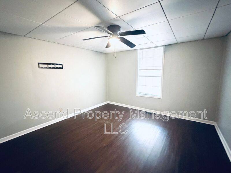 Apartment for rent at 2111 Chamberlain Ave #A, Chattanooga, TN 37404