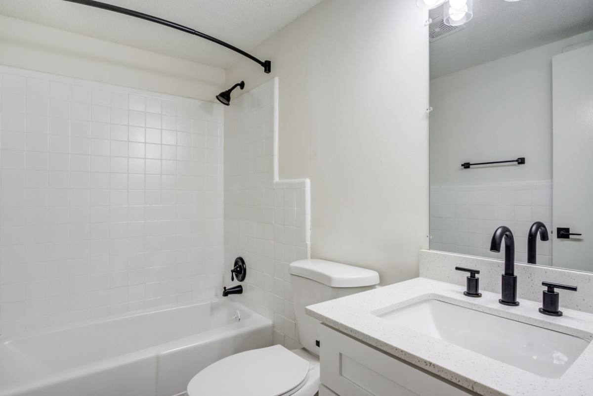 Apartment for rent at 1545-1551 Sam Rittenburg Blvd, Charleston, SC 29407