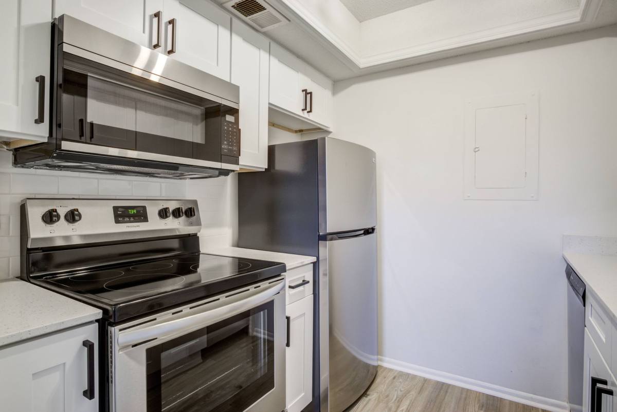 Apartment for rent at 1545-1551 Sam Rittenburg Blvd, Charleston, SC 29407