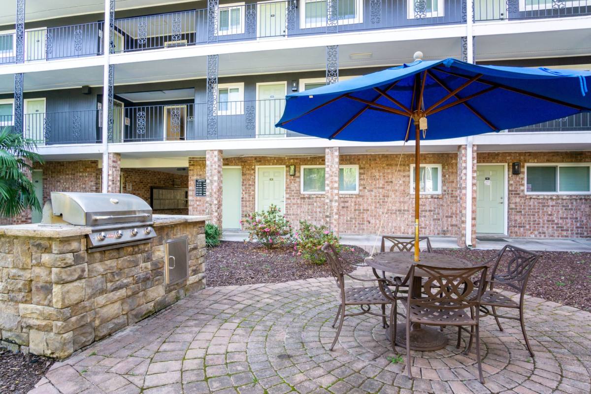 Apartment for rent at 1545-1551 Sam Rittenburg Blvd, Charleston, SC 29407