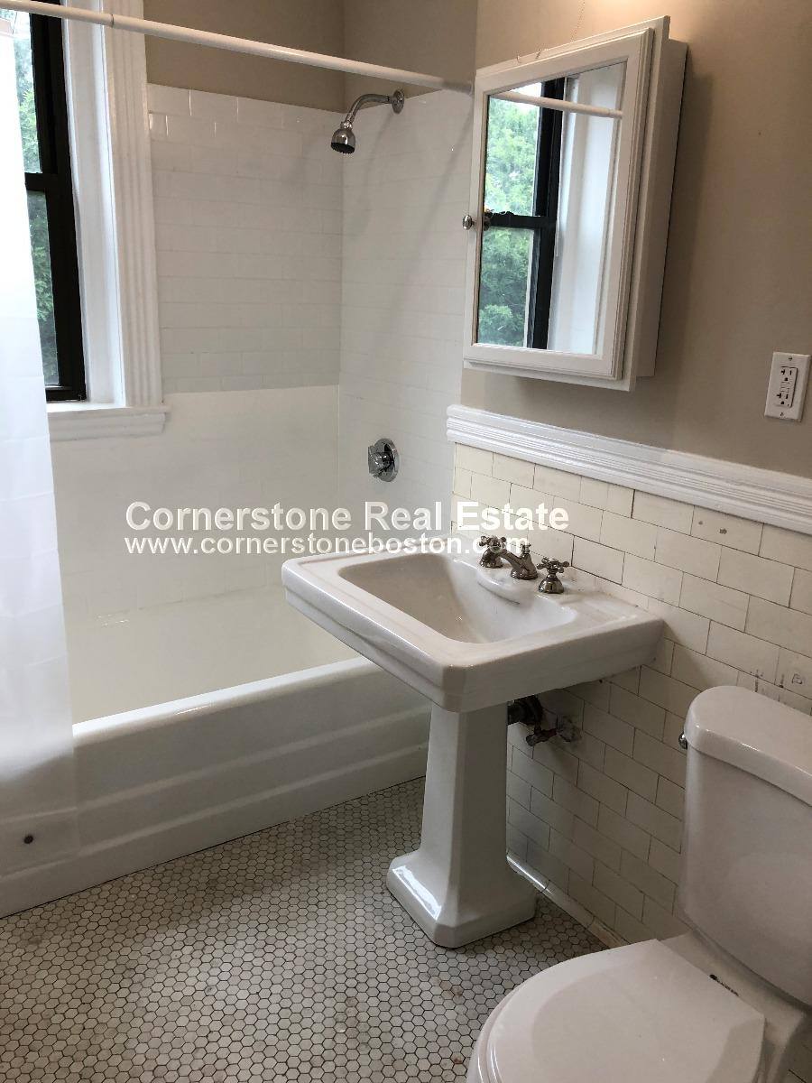 Apartment for rent at 52 Charlesgate E #173, Boston, MA 02215