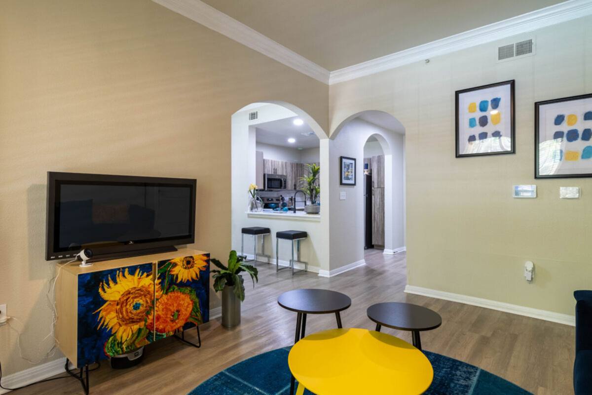 Apartment for rent at 4001 Fannin St #4M1, Houston, TX 77004