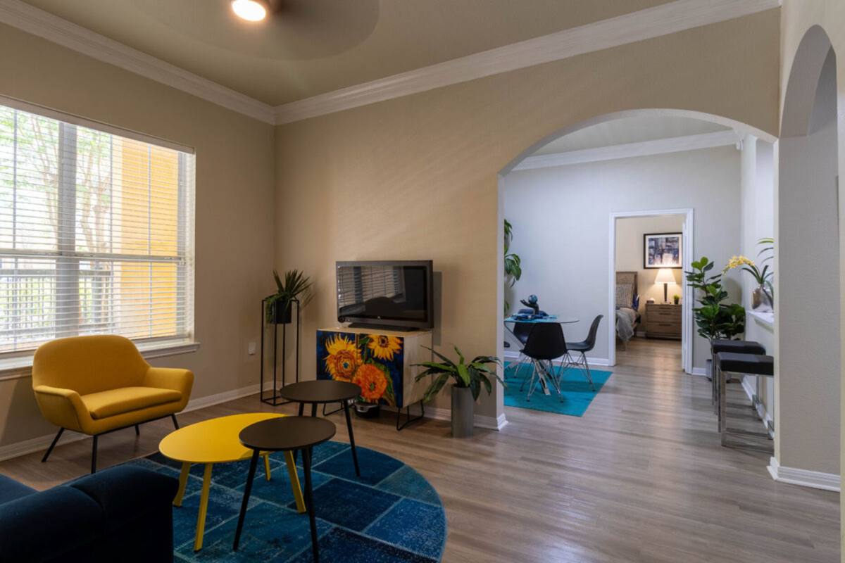 Apartment for rent at 4001 Fannin St #4M1, Houston, TX 77004