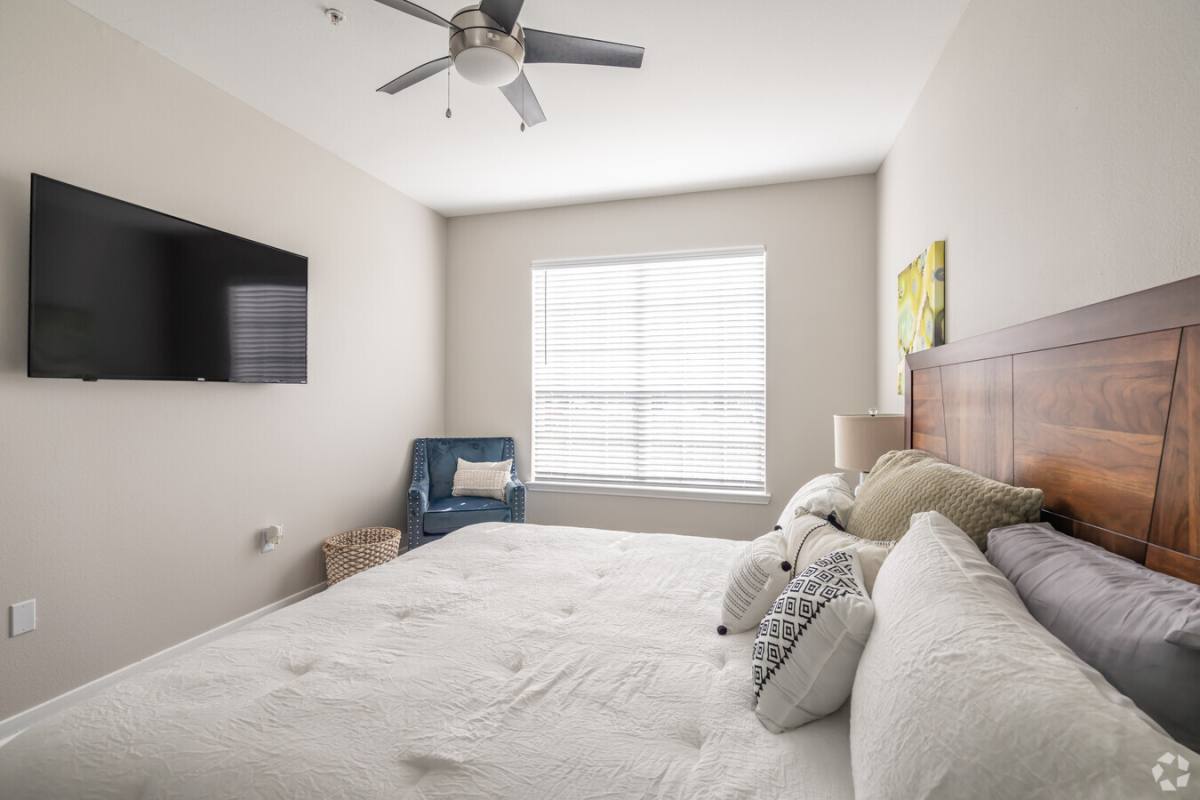 Apartment for rent at 2800 Tranquility Lake Blvd #28T, Pearland, TX 77584