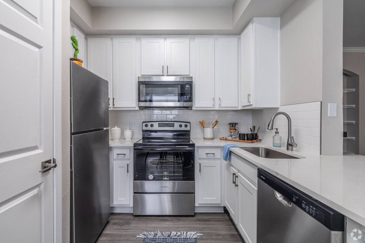 Apartment for rent at 2800 Tranquility Lake Blvd #28T, Pearland, TX 77584