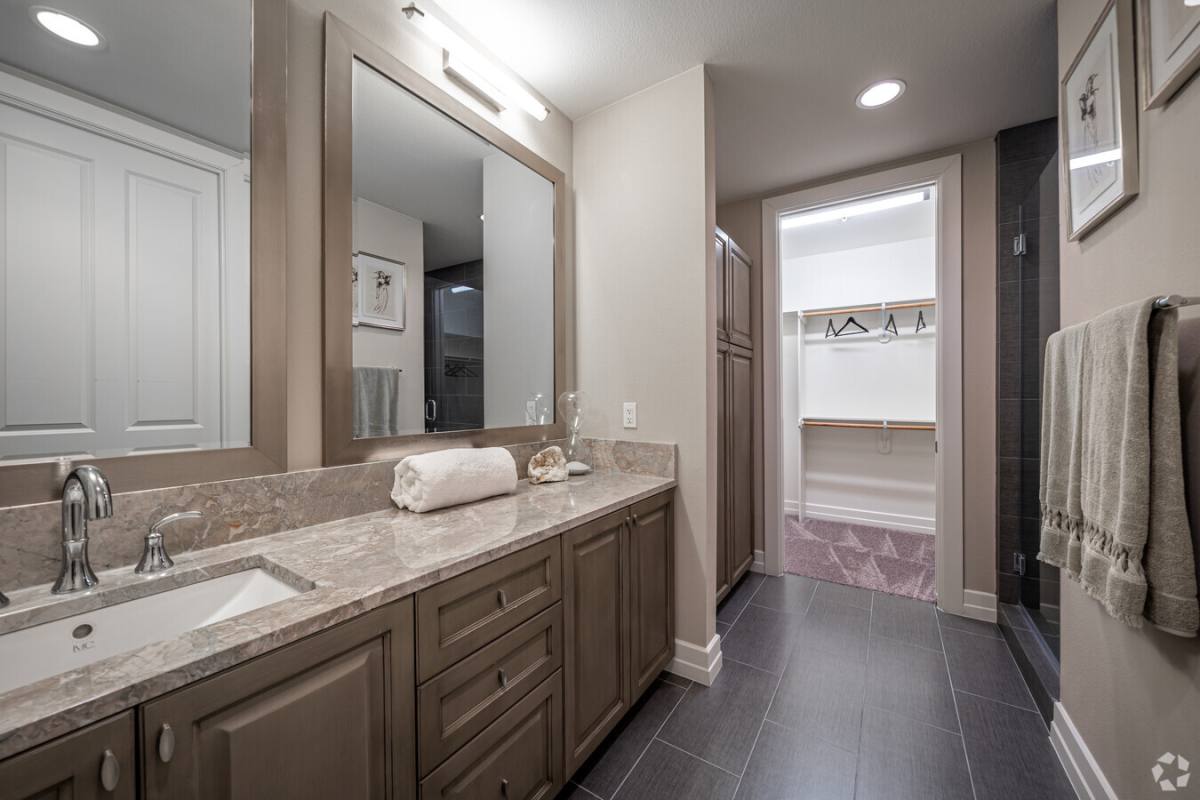 Apartment for rent at 2929 Weslayan St #29WN2, Houston, TX 77027