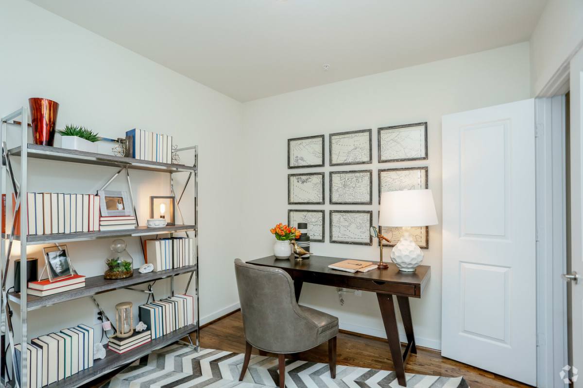 Apartment for rent at 500 Crawford St #5CF2, Houston, TX 77002