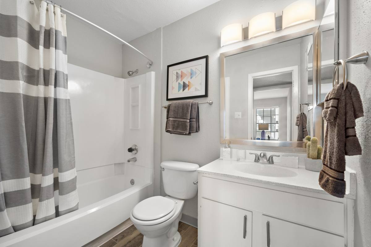 Apartment for rent at 2701 W Bellfort Ave #6TMC, Houston, TX 77054