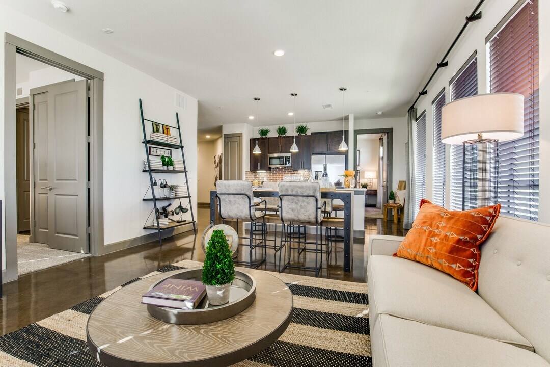 Apartment for rent at 525 Yale St #AAHH1, Houston, TX 77007