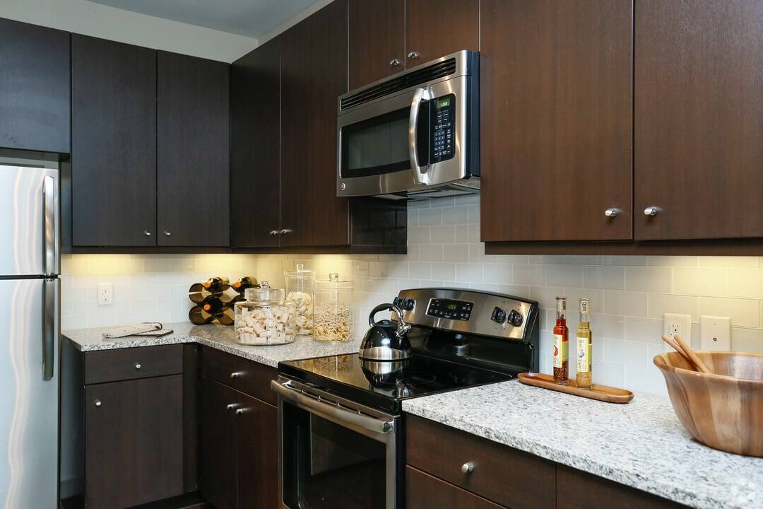 Apartment for rent at 502 S Post Oak Lane #AAT1, Houston, TX 77056