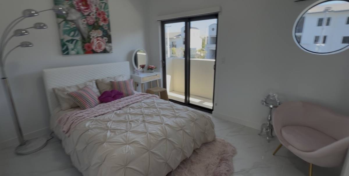 Apartment for rent at 564 E 19th St #309, Hialeah, FL 33013