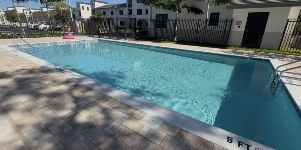 Apartment for rent at 564 E 19th St #309, Hialeah, FL 33013