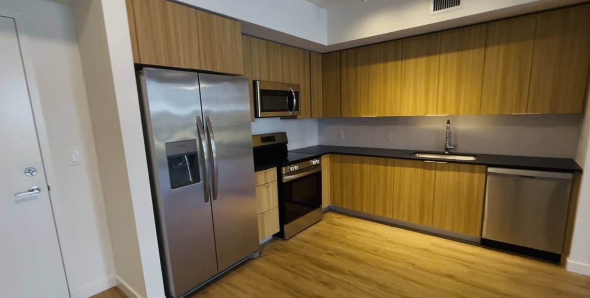 Apartment for rent at 564 E 32nd St #802, Hialeah, FL 33013