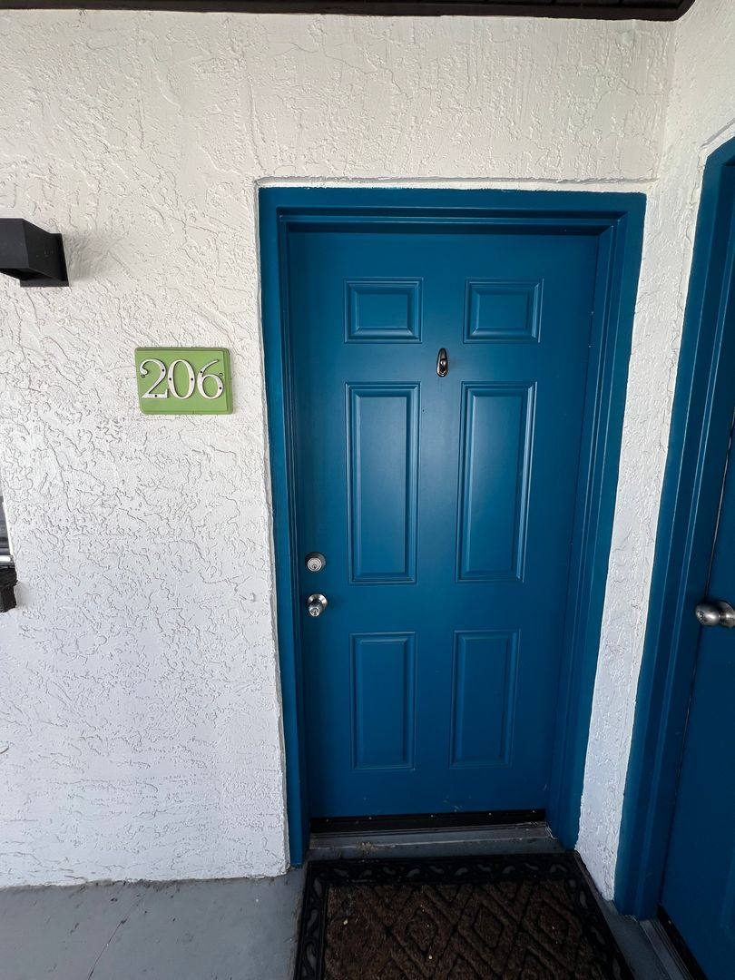 Apartment for rent at 1840 Morrill St, Sarasota, FL 34236