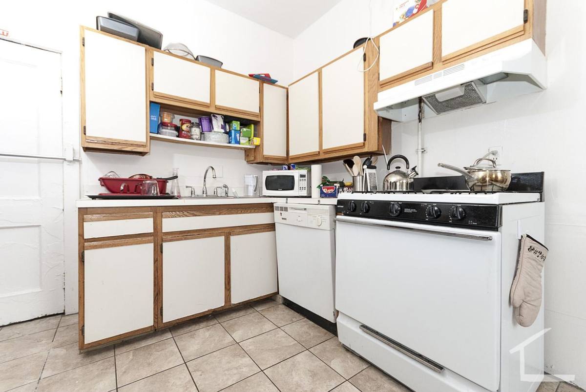 Apartment for rent at 42 Brighton Ave #12L, Allston, MA 02134