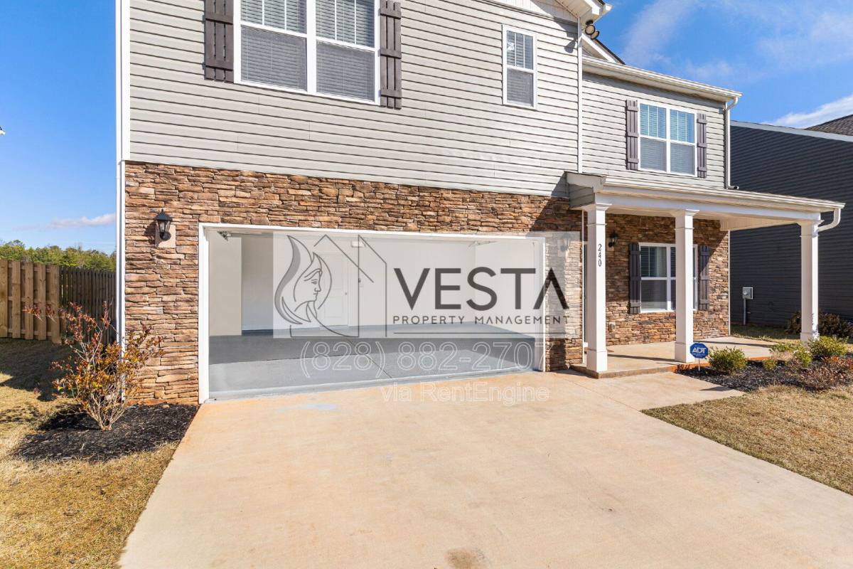 House for rent at 240 Ridgeview Lane, Mars Hill, NC 28754