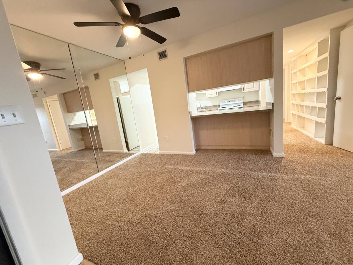 Condo for rent at 775 N Village Dr #775 Lake, Saint Petersburg, FL 33716
