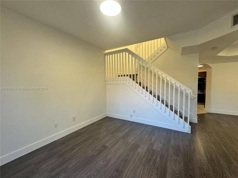 Townhouse for rent at 5004 S Harbor Isles Dr, Fort Lauderdale, FL 33312