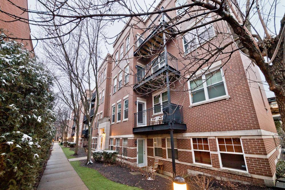 Apartment for rent at 301 W Goethe #103, Chicago, IL 60610