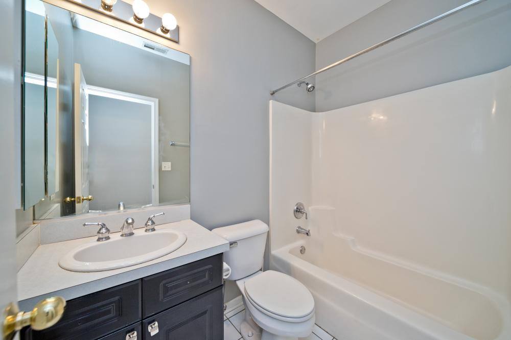 Apartment for rent at 301 W Goethe #103, Chicago, IL 60610