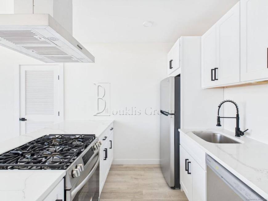 Apartment for rent at 165 Richards St #106, West Haven, CT 06516