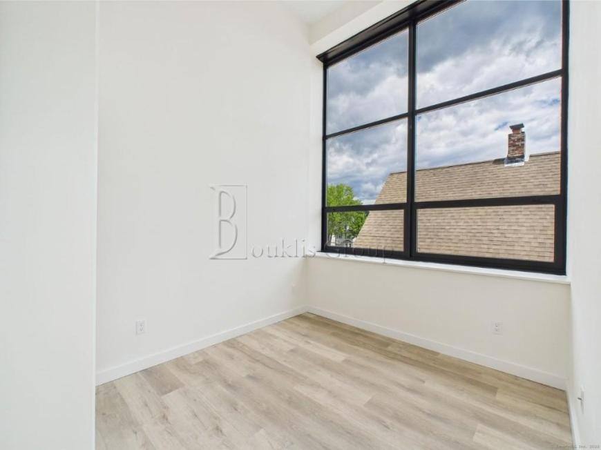Apartment for rent at 165 Richards St #106, West Haven, CT 06516