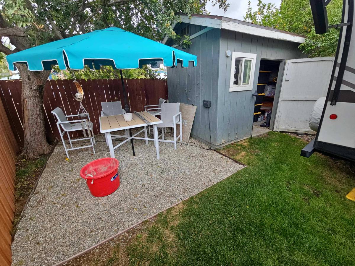 Apartment for rent at 9436 Glade Ave #RV, Chatsworth, CA 91311