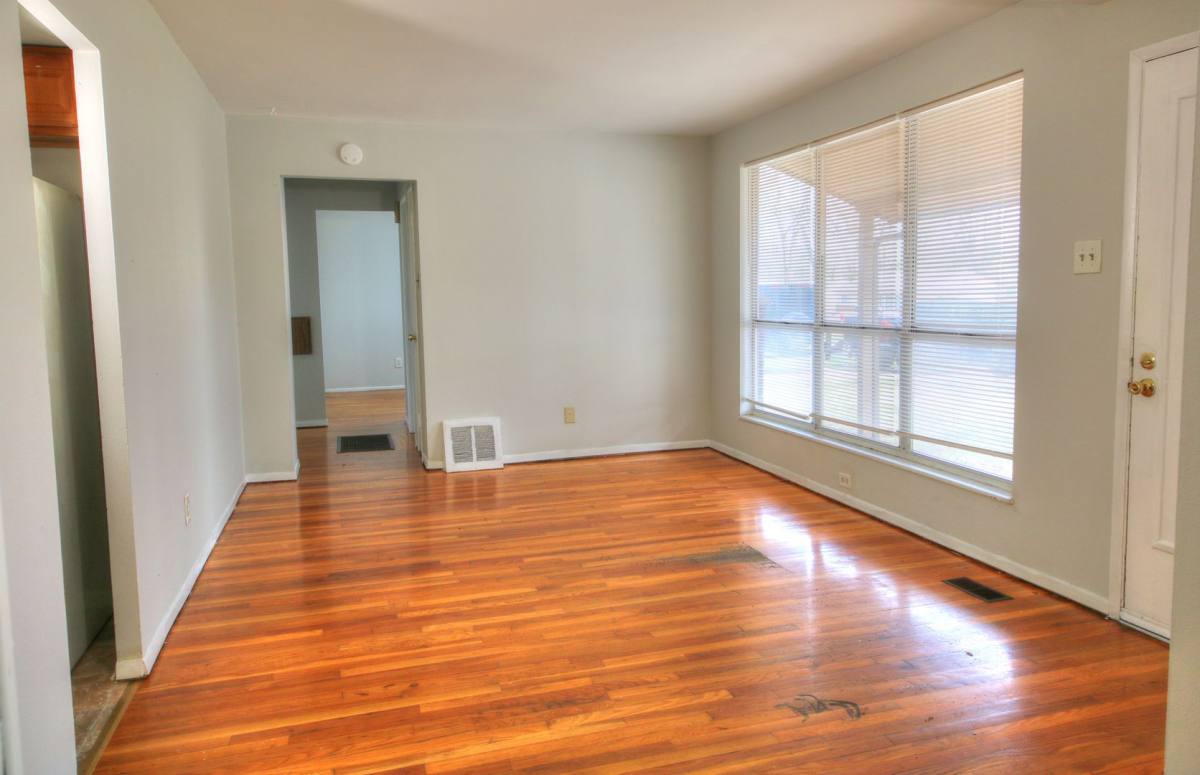 House for rent at 105 Clearview Dr, Florissant, MO 63033