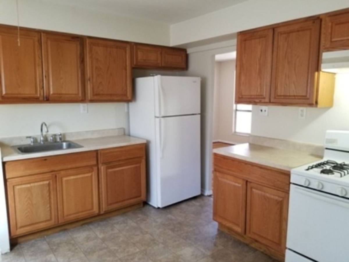 House for rent at 105 Clearview Dr, Florissant, MO 63033