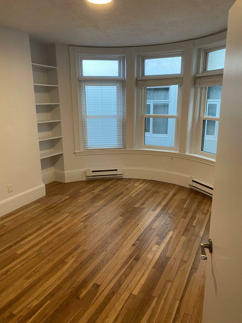 Apartment for rent at 49 Westland Ave #18R, Boston, MA 02115