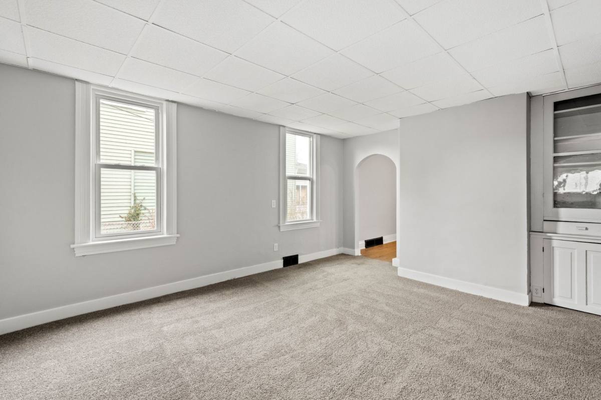 House for rent at 105 Broadway St, Coraopolis, PA 15108