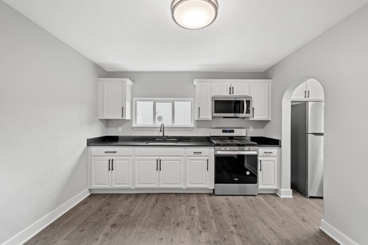House for rent at 105 Broadway St, Coraopolis, PA 15108